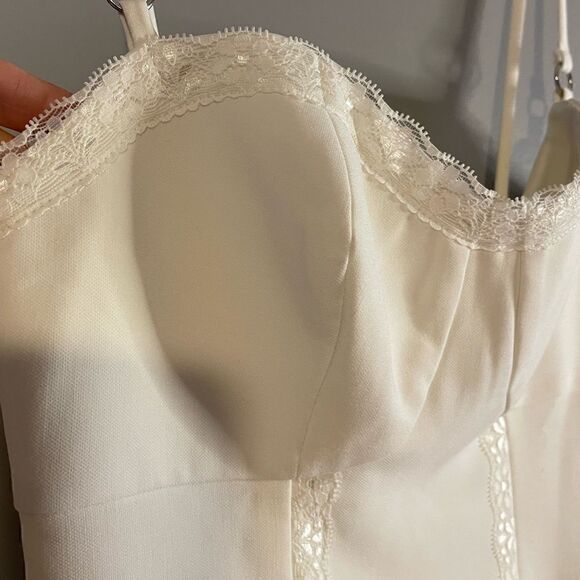 Likely Lace-trim Sheath Dress In White || SZ 4 - Picture 14 of 16